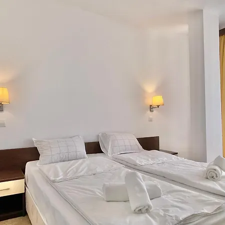 Carina - Private - Bsr - 2 Apartment